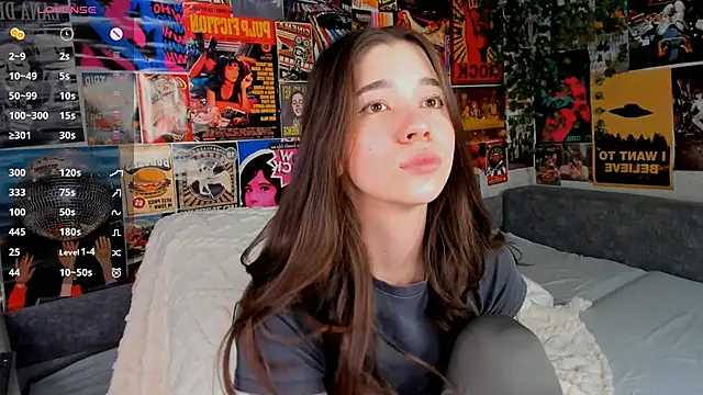 Snapshot of Butterflys1268 chatting on February 2025 10:04:02 PM Butterflys1268 online show from February 2025 10:04:02 PM