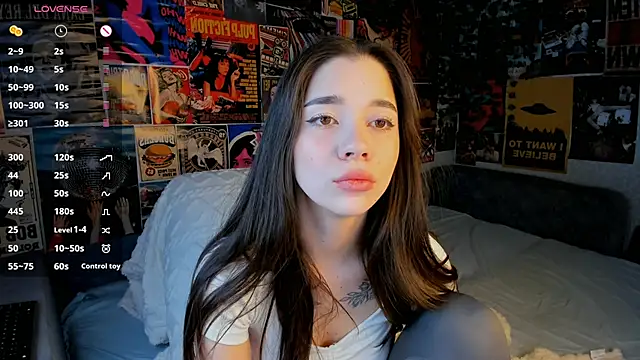 Snapshot of Butterflys1268 chatting on March 2025 09:08:02 PM Butterflys1268 online show from March 2025 09:08:02 PM