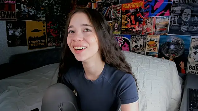 Snapshot of Butterflys1268 chatting on March 2025 08:06:02 PM Butterflys1268 online show from March 2025 08:06:02 PM