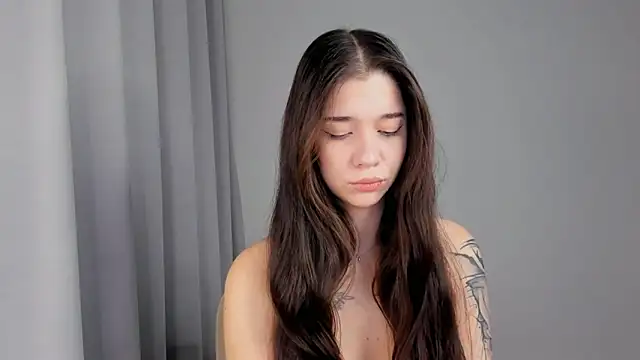 Snapshot of Butterflys1268 chatting on November 2025 05:07:01 AM Butterflys1268 online show from November 2025 05:07:01 AM