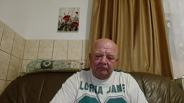 fullballs6 online show from September 2025 12:54:02 AM