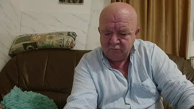 fullballs6 online show from December 2025 03:03:01 AM