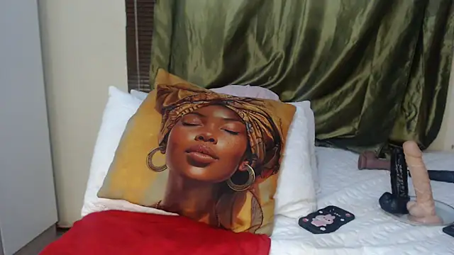 Foxybrownxx1 online show from April 2026 07:00:01 PM