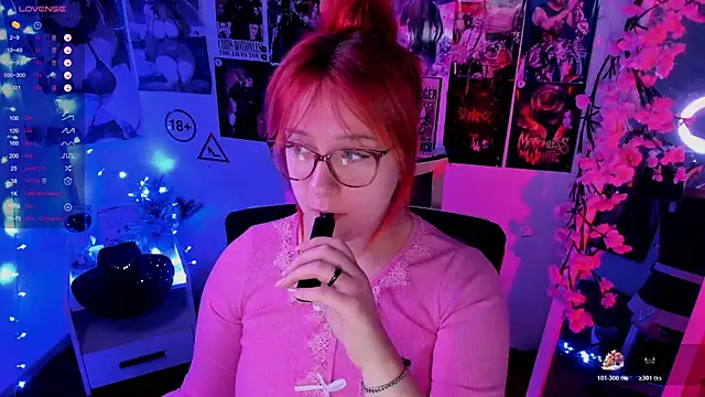 Snapshot of Rudy_02 chatting on November 2025 09:49:02 PM Rudy 02 online show from November 2025 09:49:02 PM