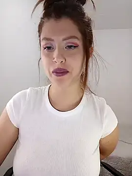 Snapshot of nix_white chatting on January 2025 08:45:02 PM nix white online show from January 2025 08:45:02 PM