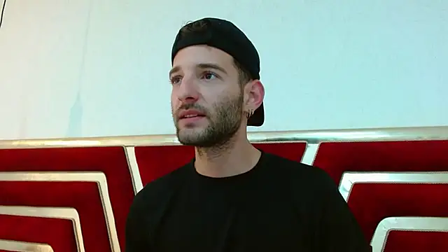 Christopher saint online show from April 2026 01:00:02 PM