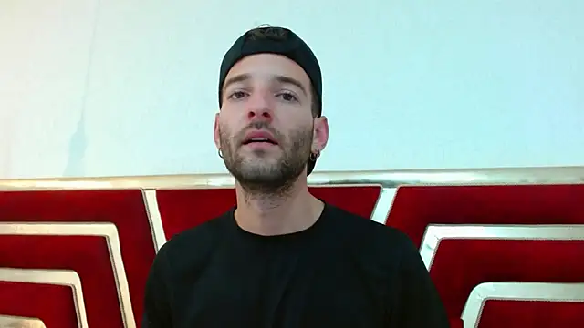 Christopher saint online show from April 2026 12:42:01 PM