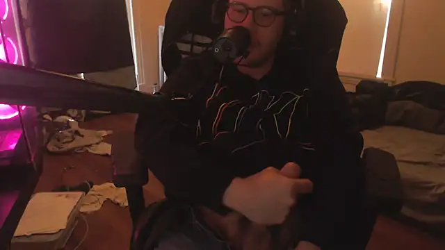 chicostick413 online show from November 2025 06:21:01 PM