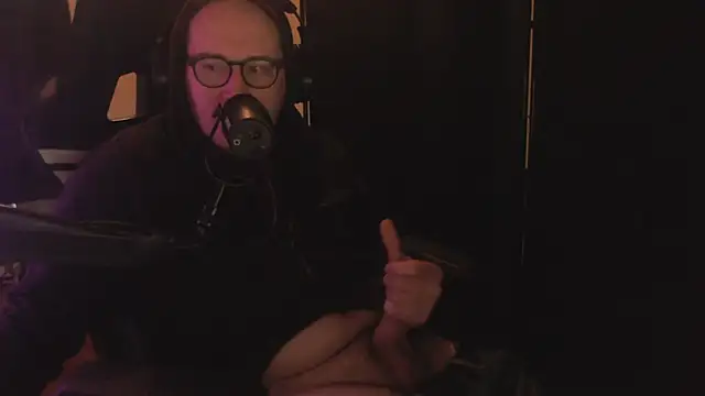 chicostick413 online show from December 2025 01:50:02 PM