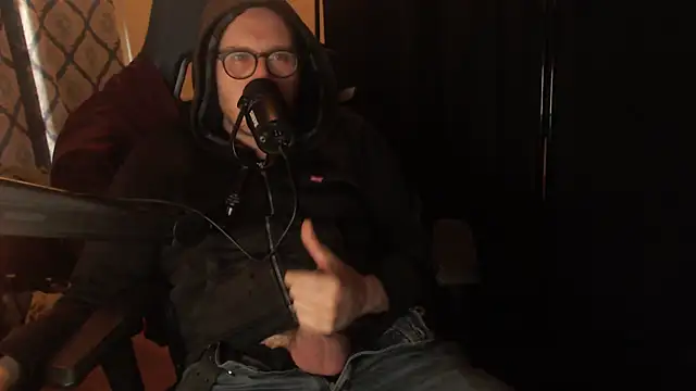 chicostick413 online show from February 2026 08:37:01 PM