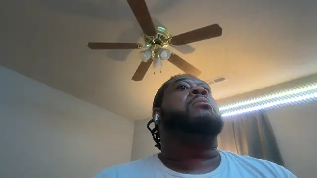 Snapshot of bigtennesseeboy chatting on August 2026 06:16:02 AM bigtennesseeboy online show from August 2026 06:16:02 AM