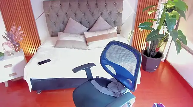 Snapshot of SofiaGomez420 chatting on January 2025 07:52:01 PM SofiaGomez420 online show from January 2025 07:52:01 PM