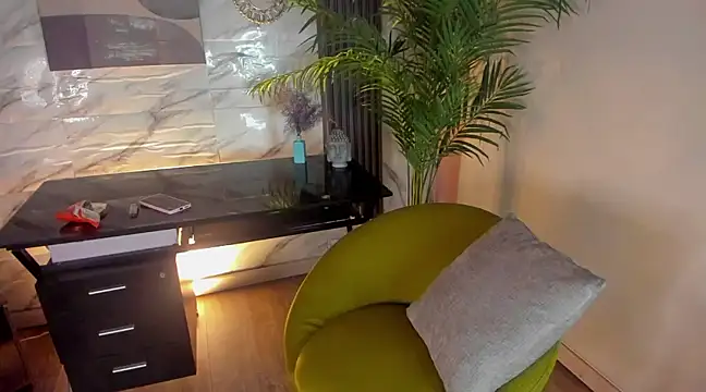 Snapshot of SofiaGomez420 chatting on February 2025 04:37:02 AM SofiaGomez420 online show from February 2025 04:37:02 AM