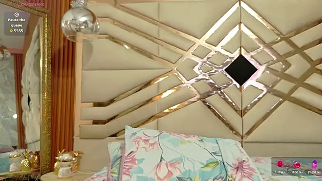 Sluttyandmature online show from March 2026 12:50:02 PM