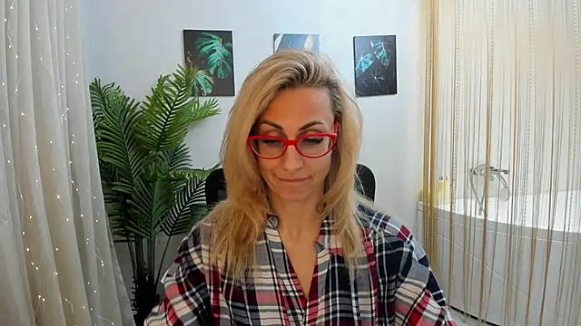 MuseOfStage online show from February 2025 12:06:02 PM