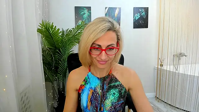 MuseOfStage online show from February 2025 02:35:02 PM