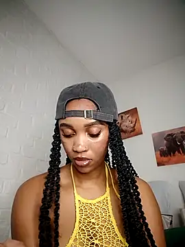 Shria107 online show from February 2026 07:04:01 PM