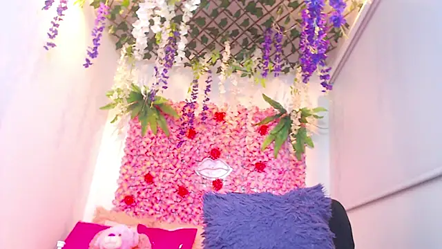 BLONDE SEXYHOT online show from November 2025 11:26:01 PM