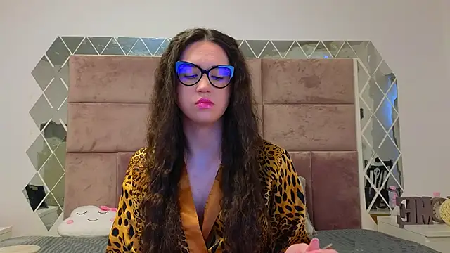 Snapshot of SweetScribe chatting on February 2025 06:51:01 AM SweetScribe online show from February 2025 06:51:01 AM