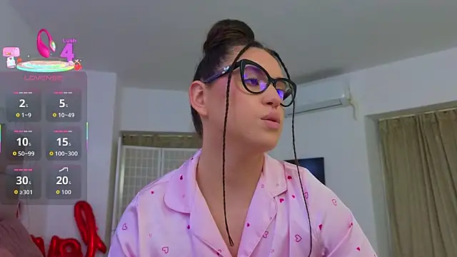 Snapshot of SweetScribe chatting on October 2025 06:31:02 PM SweetScribe online show from October 2025 06:31:02 PM