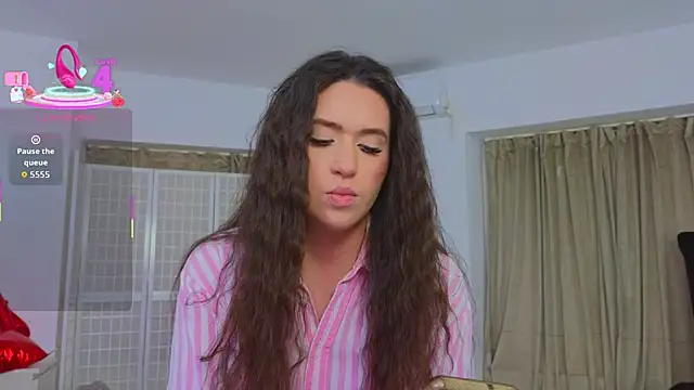 Snapshot of SweetScribe chatting on November 2025 06:35:01 AM SweetScribe online show from November 2025 06:35:01 AM