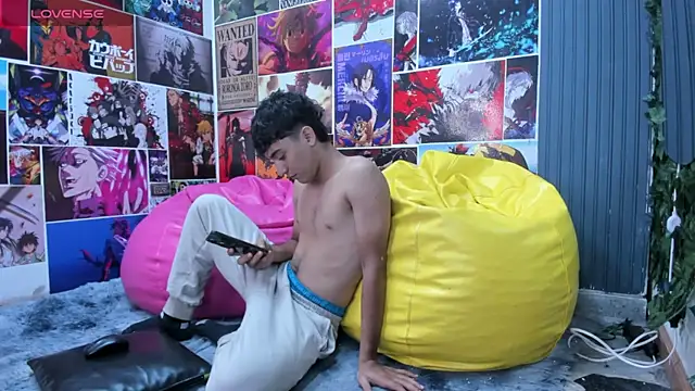 Snapshot of Austin_Cardieff chatting on January 2025 07:39:01 PM Austin Cardieff online show from January 2025 07:39:01 PM