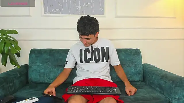 Snapshot of Austin_Cardieff chatting on March 2025 06:24:02 AM Austin Cardieff online show from March 2025 06:24:02 AM