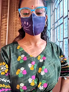 Snapshot of wild_bong_queen chatting on November 2025 09:42:02 AM wild bong queen online show from November 2025 09:42:02 AM