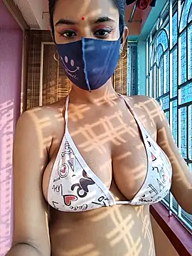 Snapshot of wild_bong_queen chatting on November 2025 09:35:01 AM wild bong queen online show from November 2025 09:35:01 AM