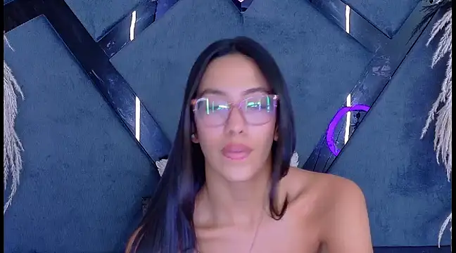 KylieWhite online show from March 2025 06:55:01 PM