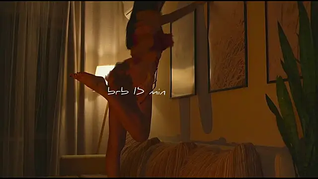 wowmolly online show from April 2026 03:01:02 PM