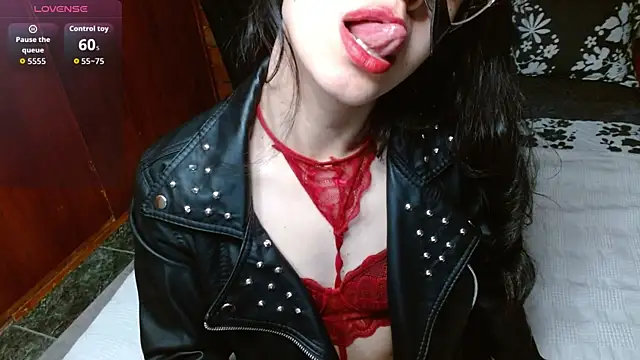 Persefonefire online show from November 2025 09:39:01 PM