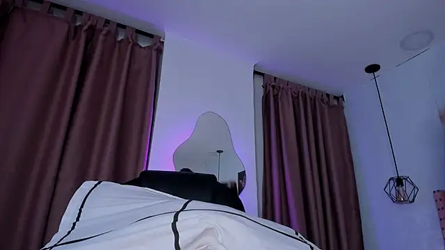 Snapshot of Hannys__cabernet chatting on February 2025 12:38:02 PM Hannys cabernet online show from February 2025 12:38:02 PM