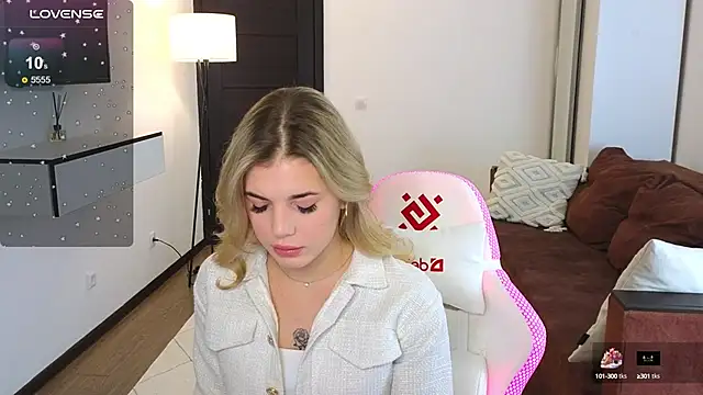 adrianawow1 online show from March 2025 09:26:02 PM