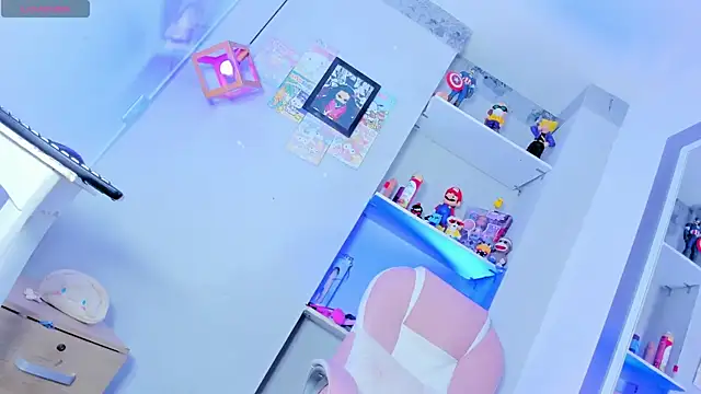 DanniiGrovers online show from March 2026 12:43:02 PM