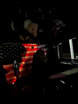 Snapshot of XMeF10 chatting on November 2025 07:51:02 AM XMeF10 online show from November 2025 07:51:02 AM