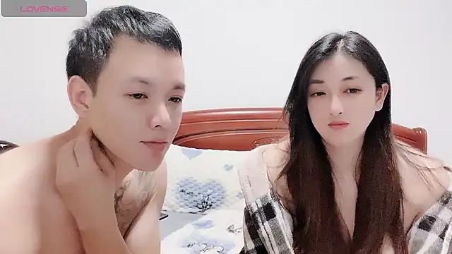 Snapshot of Lulu-y chatting on December 2024 04:05:01 PM Lulu-y online show from December 2024 04:05:01 PM