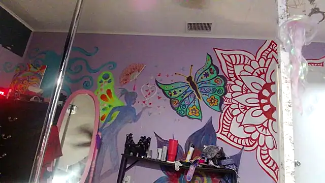 Snapshot of heartz999rene chatting on October 2025 12:10:01 AM heartz999rene online show from October 2025 12:10:01 AM