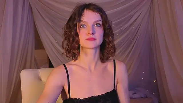 Snapshot of Soo_dreamy chatting on November 2025 01:20:02 AM Soo dreamy online show from November 2025 01:20:02 AM