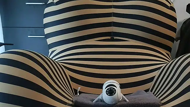 Snapshot of ChunkyMonkey007 chatting on January 2025 01:08:01 AM ChunkyMonkey007 online show from January 2025 01:08:01 AM