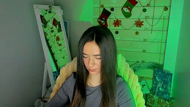 Snapshot of Bella_XO chatting on December 2025 08:12:01 AM Bella XO online show from December 2025 08:12:01 AM