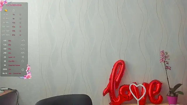 Snapshot of Bella_XO chatting on May 2026 04:32:02 AM Bella XO online show from May 2026 04:32:02 AM