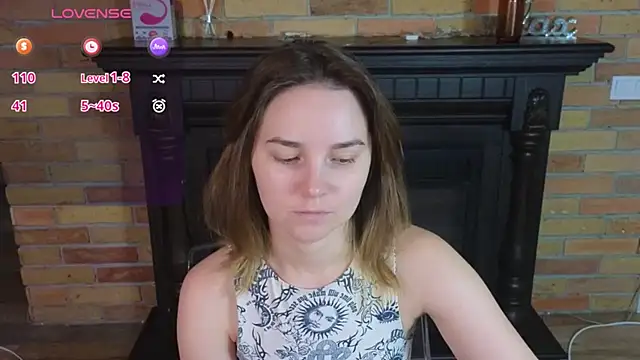 Snapshot of Ellie_Sunset chatting on July 2026 08:40:02 AM Ellie Sunset online show from July 2026 08:40:02 AM
