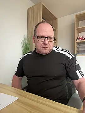 coupleLatinaLovers online show from January 2025 11:01:02 AM