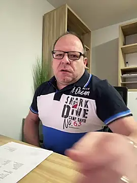 coupleLatinaLovers online show from March 2025 05:34:01 AM