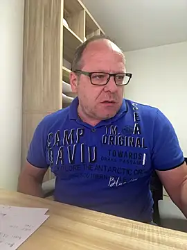 coupleLatinaLovers online show from April 2026 07:26:02 AM