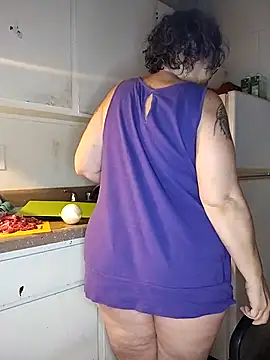 Snapshot of GraceHenderson chatting on December 2024 04:20:01 PM GraceHenderson online show from December 2024 04:20:01 PM