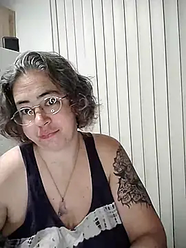 Snapshot of GraceHenderson chatting on February 2025 05:10:02 PM GraceHenderson online show from February 2025 05:10:02 PM