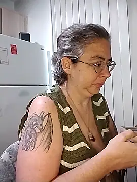 Snapshot of GraceHenderson chatting on February 2025 11:48:01 PM GraceHenderson online show from February 2025 11:48:01 PM