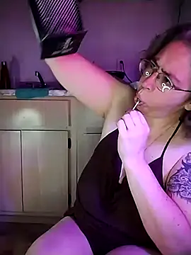 Snapshot of GraceHenderson chatting on March 2025 05:07:01 AM GraceHenderson online show from March 2025 05:07:01 AM